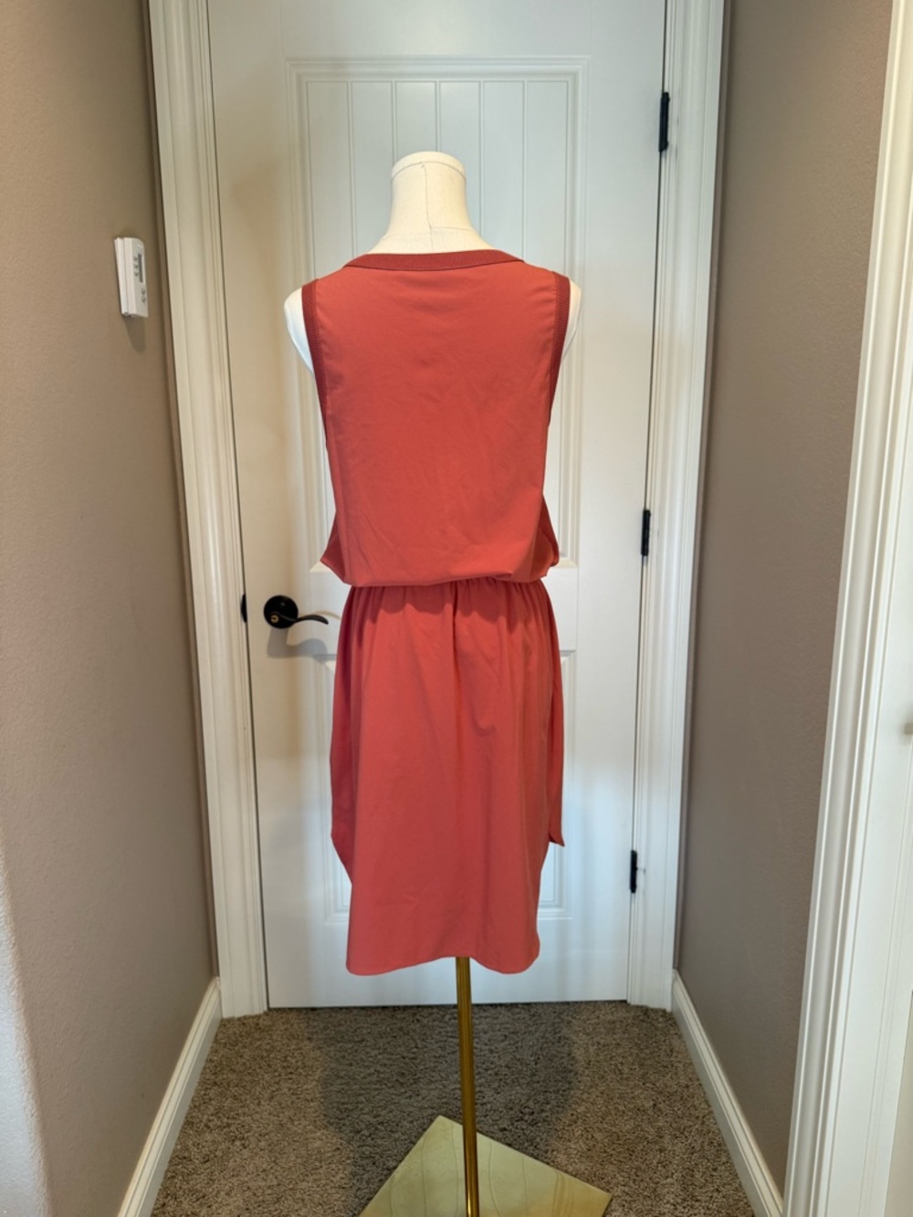 Athleta Rincon Dress in etruscan red. - Picture 4 of 5